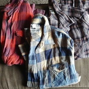 Men's Flannel Button-Ups